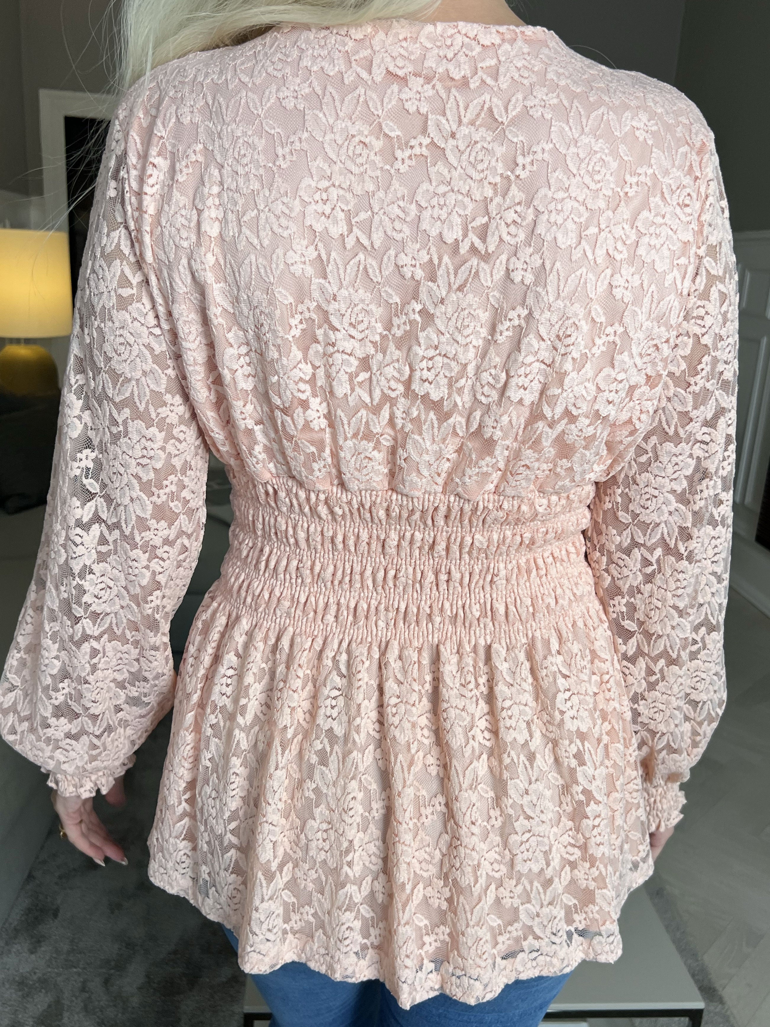 Pams Lace Shirt L/S - Blus med elastisk spets och lång ärm